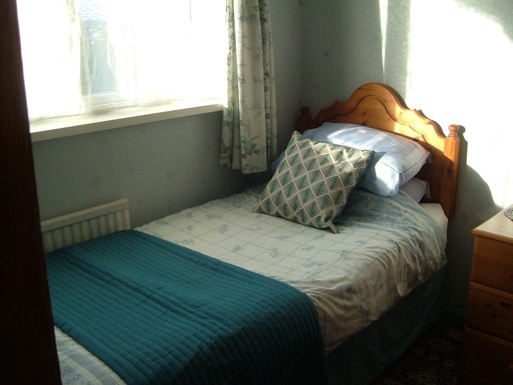 Tremains Guest House بريدجيند الغرفة الصورة