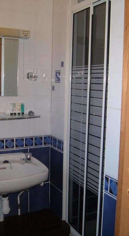 Tremains Guest House بريدجيند المظهر الخارجي الصورة